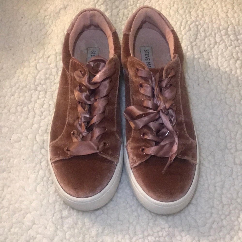 Steve Madden sneakers